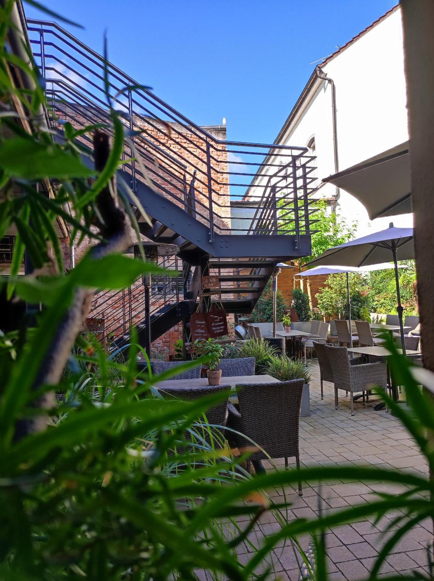 Ilbesheim bei Landau in der Pfalz 罗莎宫廷花园旅馆酒店 外观 照片
